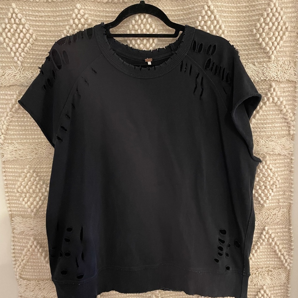 Black Free People cutoff sweatshirt size small